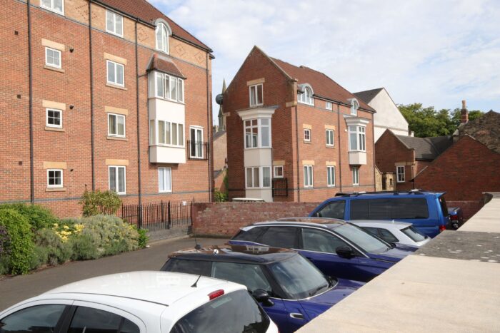 15, Chantry Mews, Morpeth, Northumberland NE61 1PT